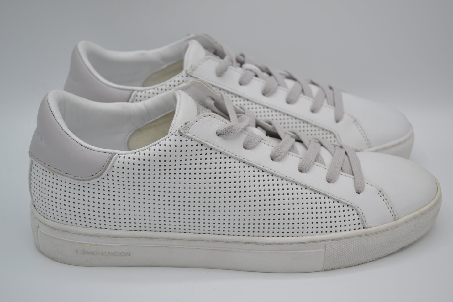 Crime London Low Top Essential Perforated White 13500PP4.10